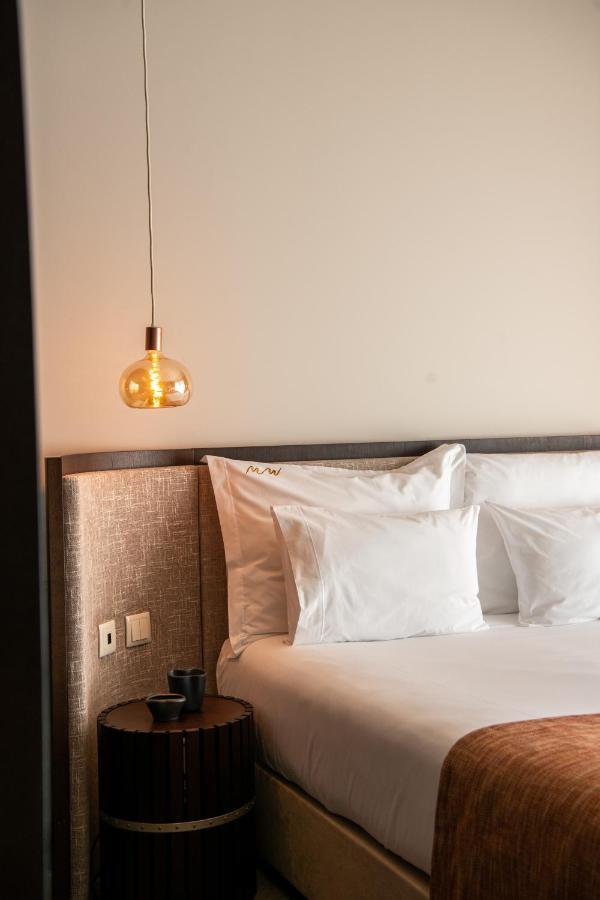 Mw Douro Wine & Spa Santa Marta de Penaguião Exterior foto A bed with two pillows